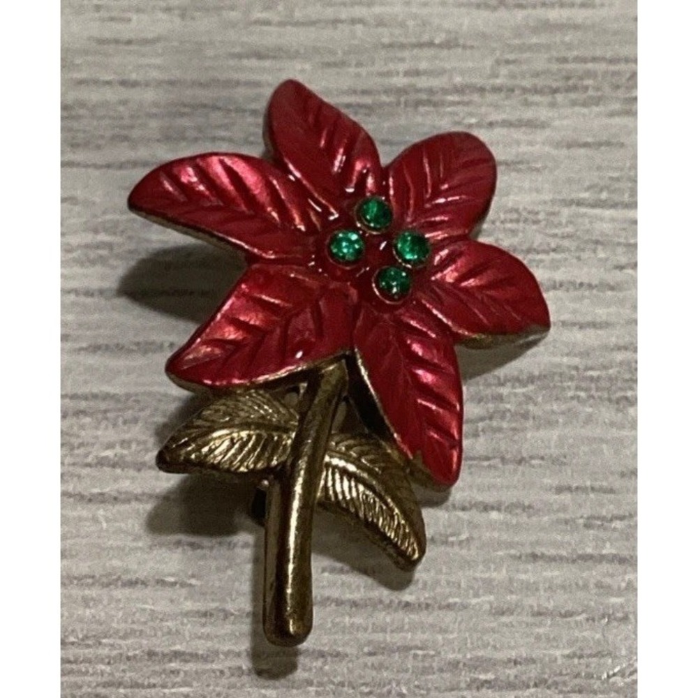 Goldtone Pin w/‎ Green Stones Painted Poinsettia Flower Textured Vintage